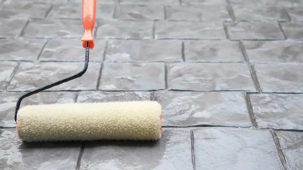 Liquid-Applied vs Torch-On Waterproofing Membrane: What’s the Difference?